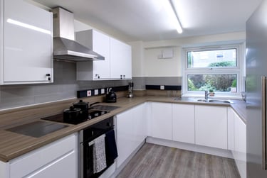 1 bed flat, Bassett Green Road, Highfield, Southampton, SO163QB - Image 8